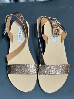 Steve Madden Glitter Strap Flat Sandals in Brown Metallic